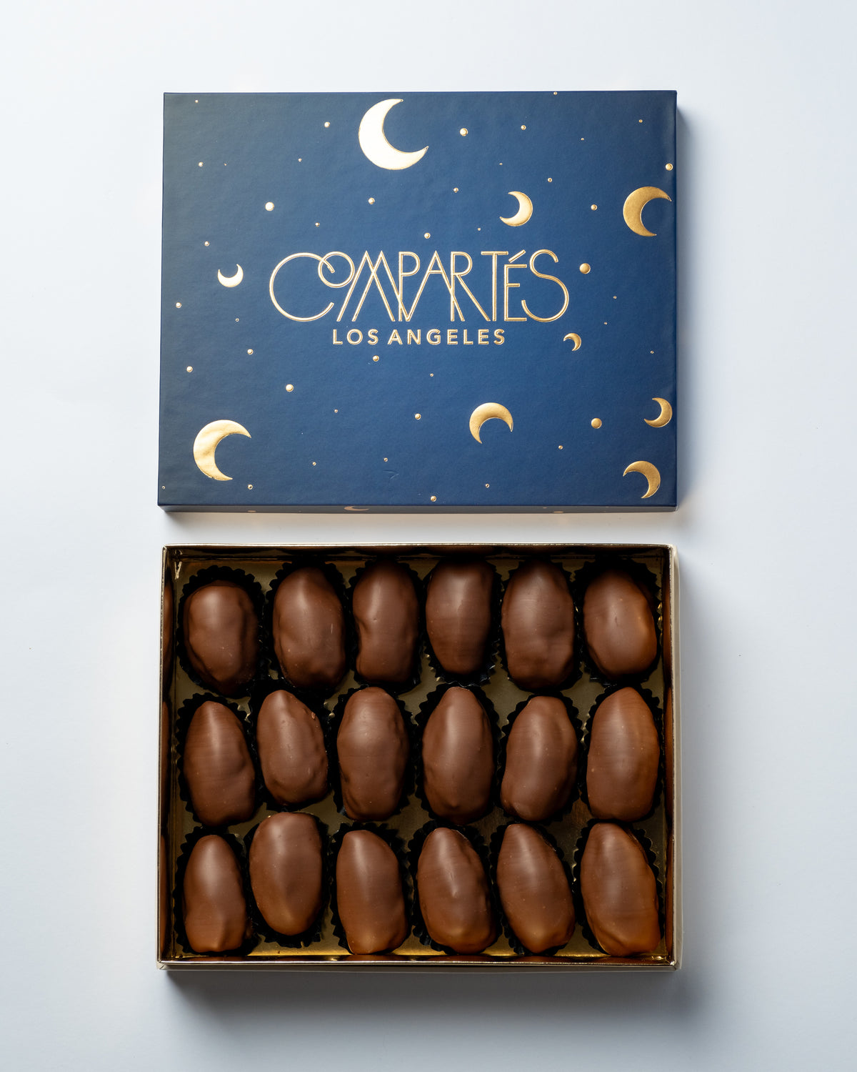 Chocolate Covered Dates - Eid Al Adha Collection - Luxury Classic Gift Box Milk (Midnight Blue)
